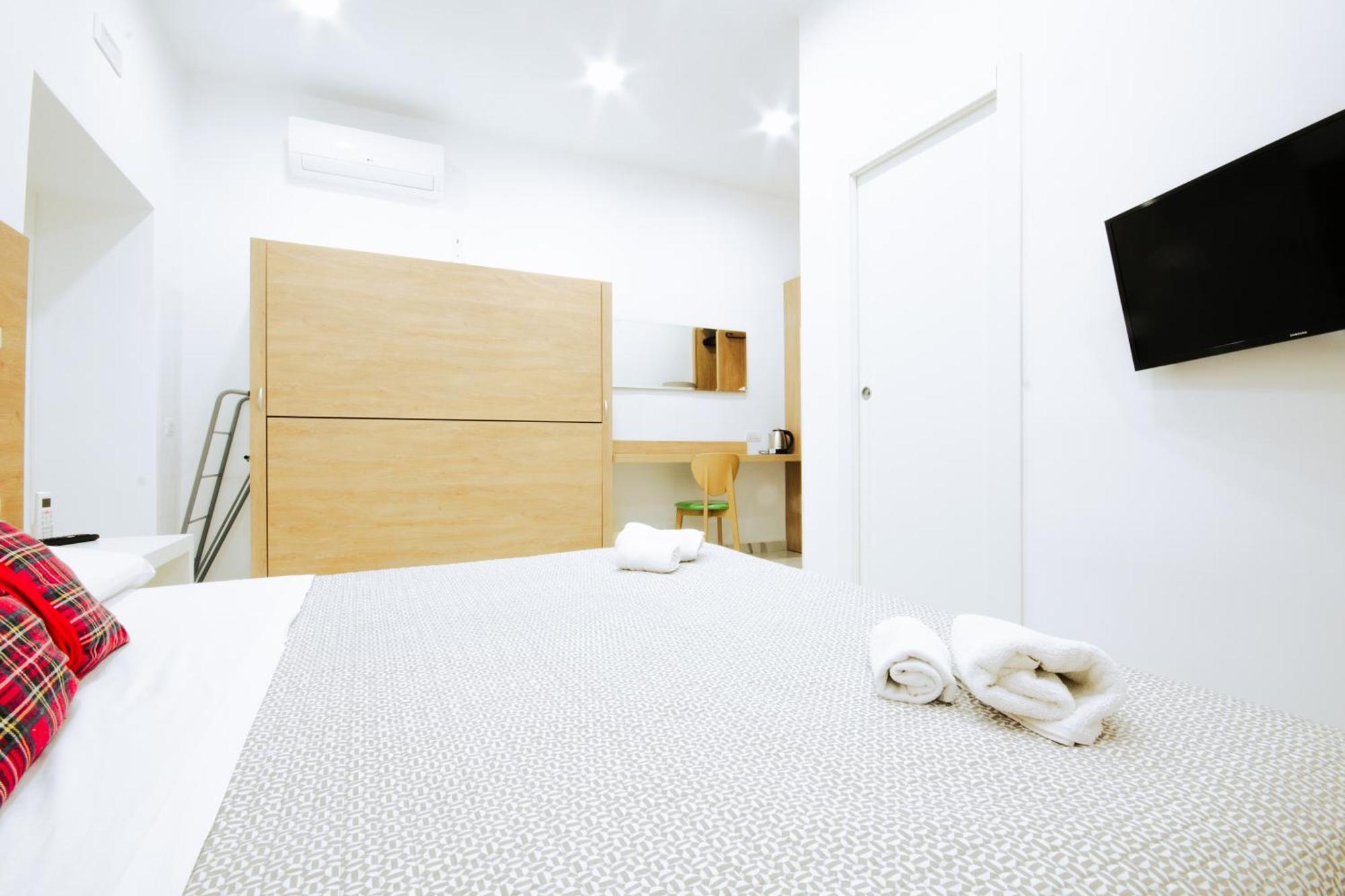 Light Hotel เนเปิลส์ ภายนอก รูปภาพ